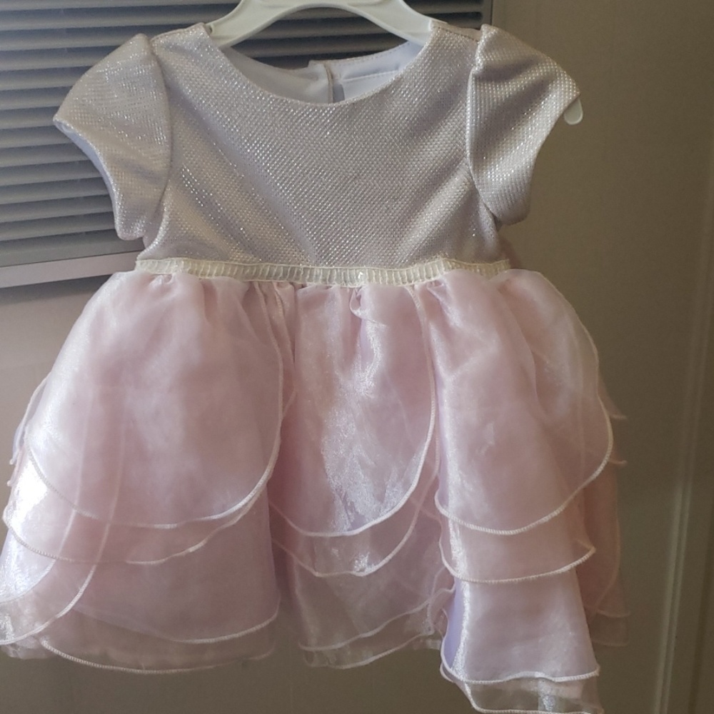Baby dresses 6m to 12m